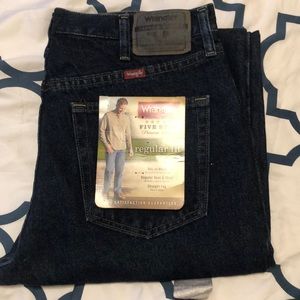 Wrangler Regular fit
